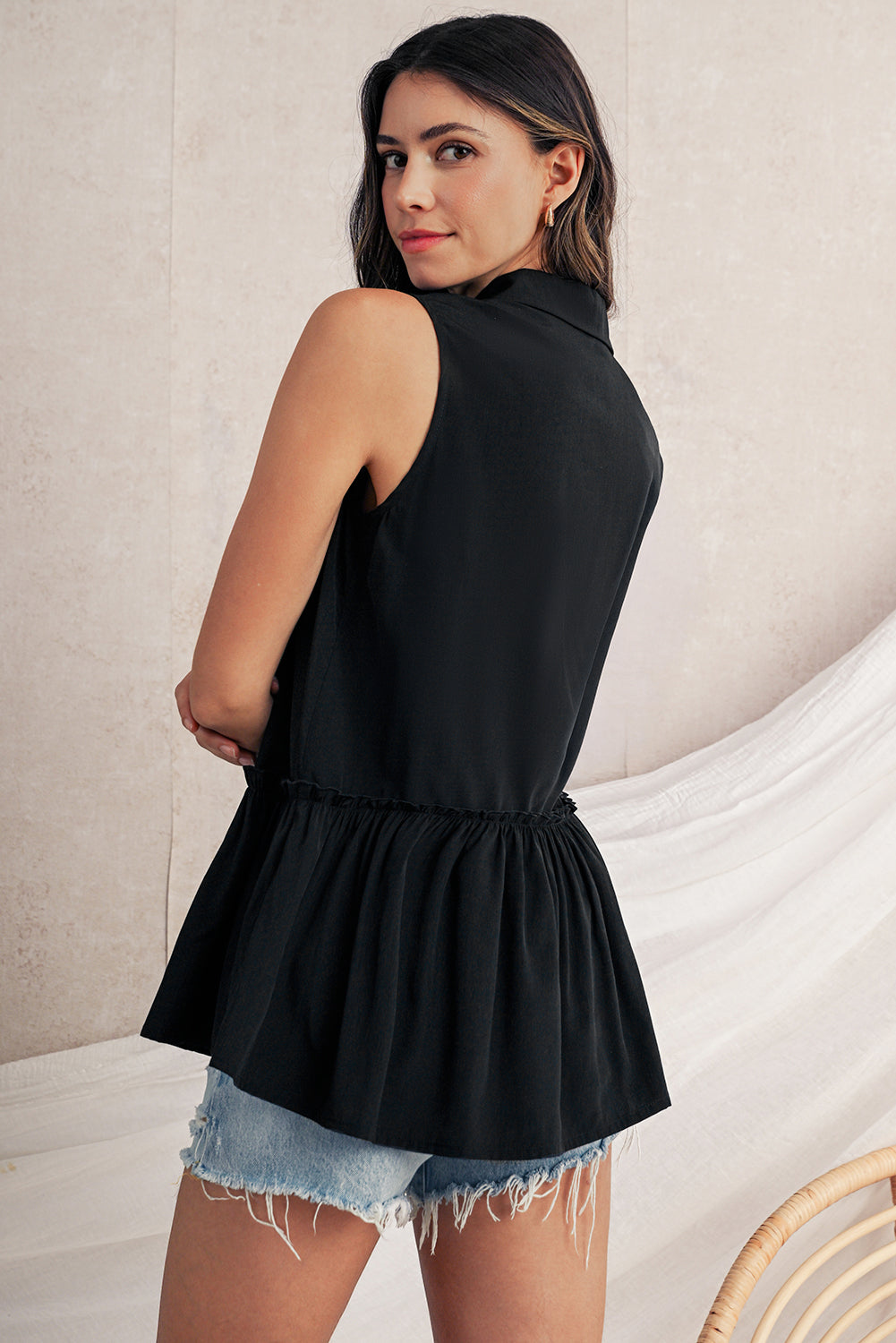 Black Plain Frill Ruffle Hem Sleeveless Shirt