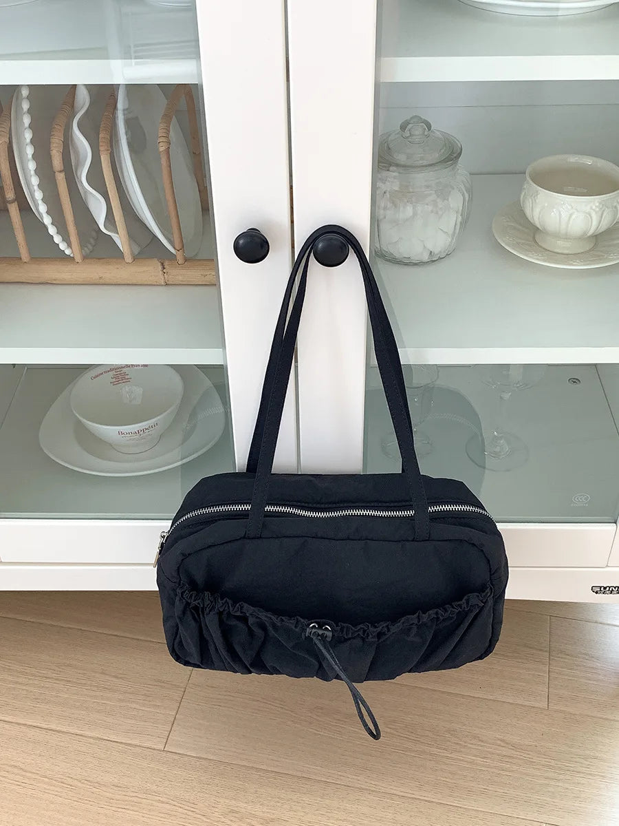 A Niche Commuting Single Shoulder Tote Bag with Pleats Luxurious Underarm Bag for Women Temperament High Capacity Nylon Handbag