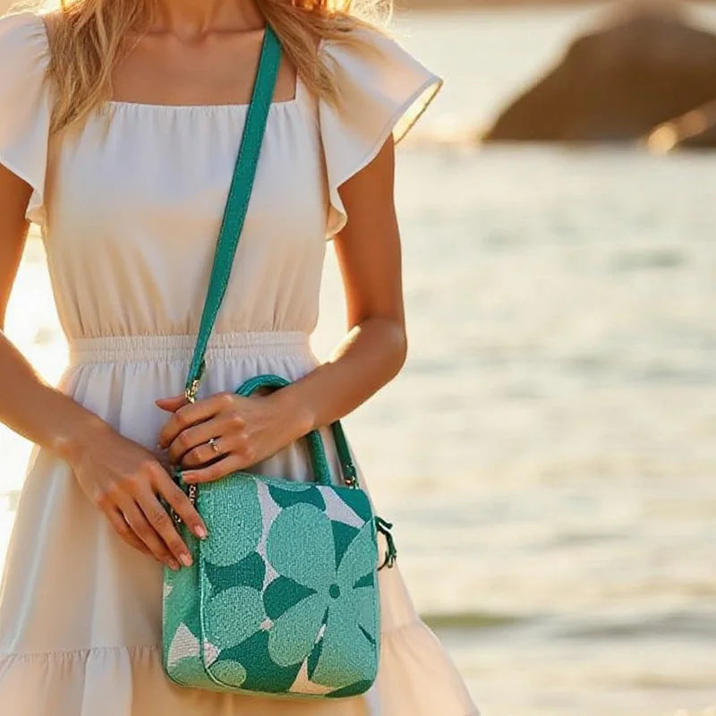 Ladies' Elegant & Fashionable Light Shoulder Bag: Exquisite, Leisure-oriented, Letter-patterned, Multi-color, Large-capacity Han