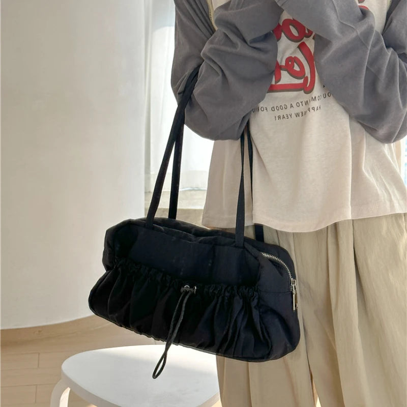 A Niche Commuting Single Shoulder Tote Bag with Pleats Luxurious Underarm Bag for Women Temperament High Capacity Nylon Handbag