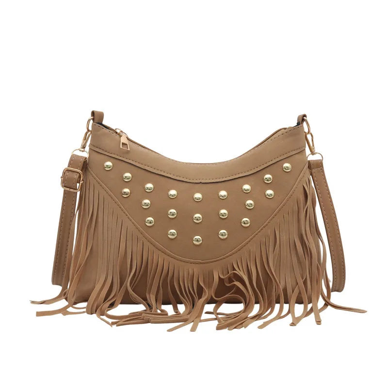 New retro saddle bag, tassel rivet trendy single shoulder women's bag, large capacity women's small square bag