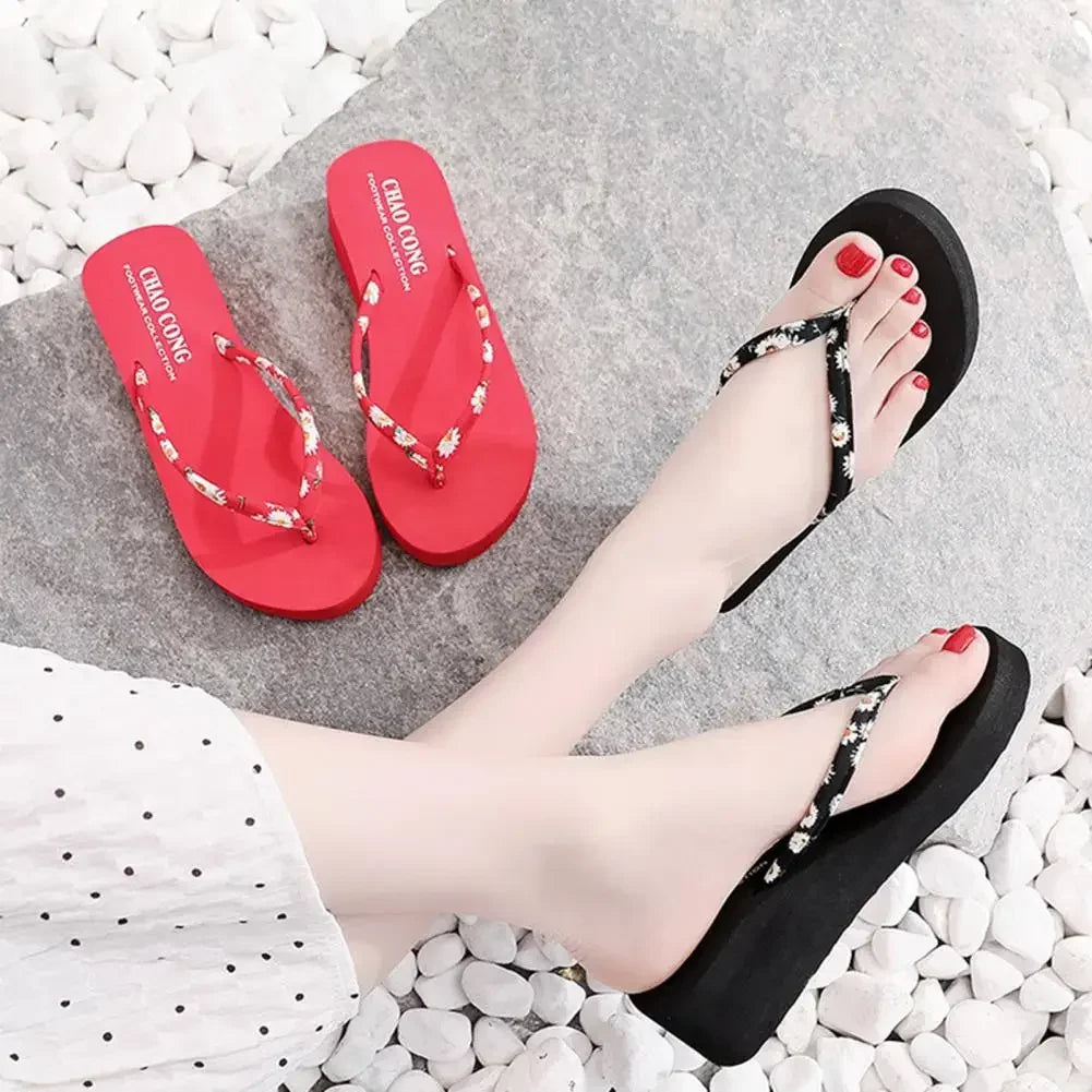 Open Toe Slippers Stylish Women's Flower Print Thick Sole Flip Flops for Summer Beach Outings Home Wear Non-slip Bottom Sandals